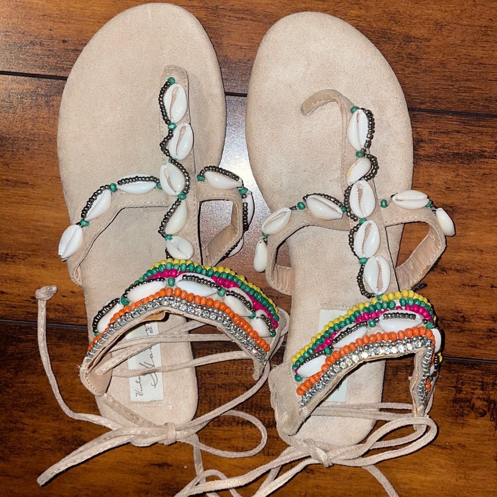 NWOT Vintage Havana lace up beaded, shell faux suede sandals size 6.5